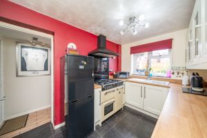 KITCHEN- click for photo gallery